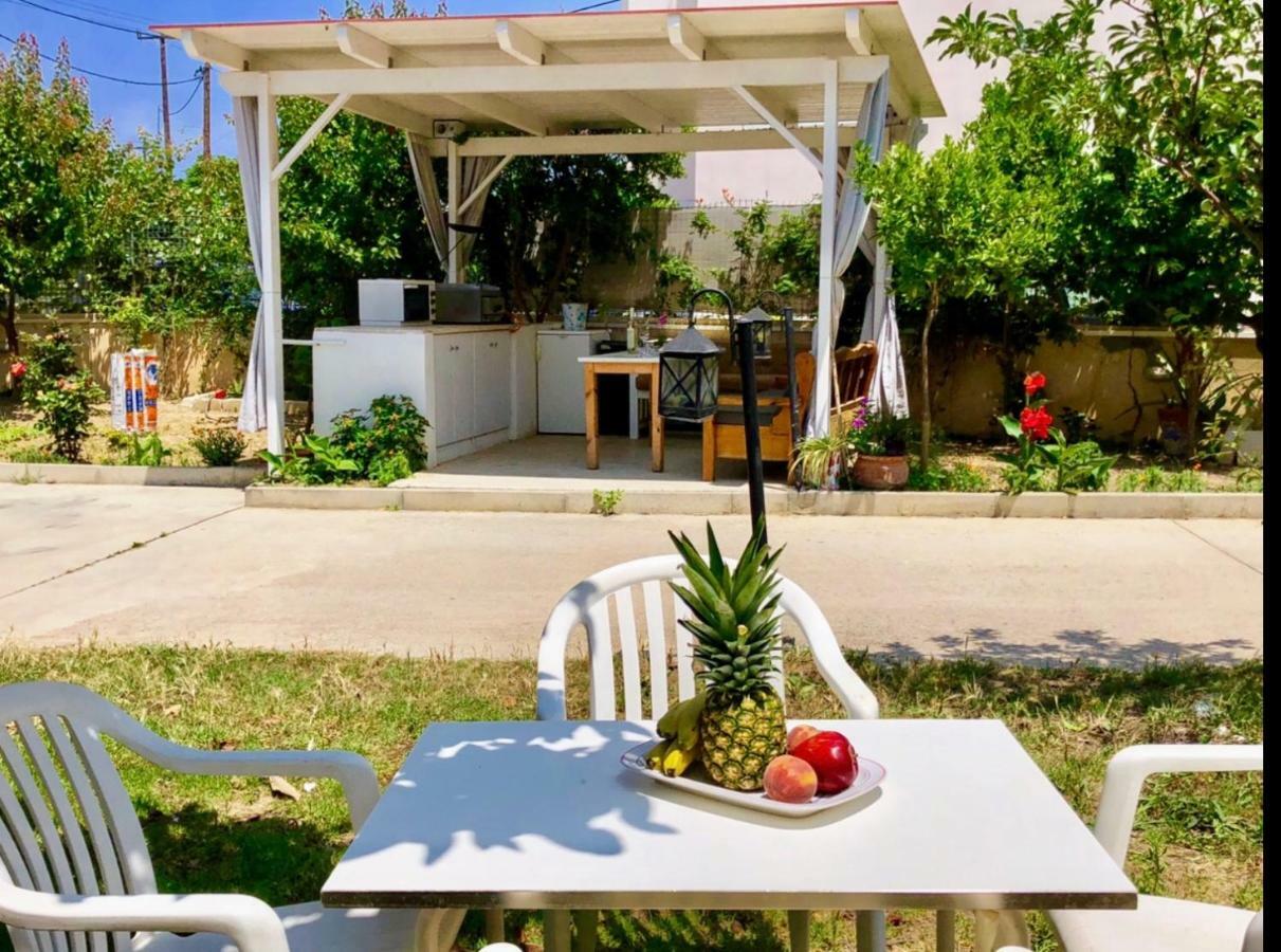 Menelaos Apartments Adelianos Kampos Extérieur photo